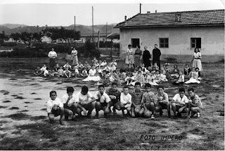 Grande partecipazione per Dino Radolovich durante la presentazione del libro  "Due valigie in tutto"